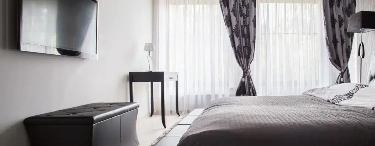 AC-IT-Solutions-Hotel_TV-Header-2